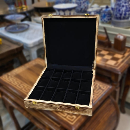 Watch-box-in-Pakistan