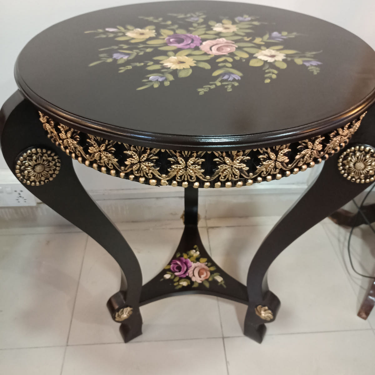 Corner Side Table with Floral Art, Style 2, top view