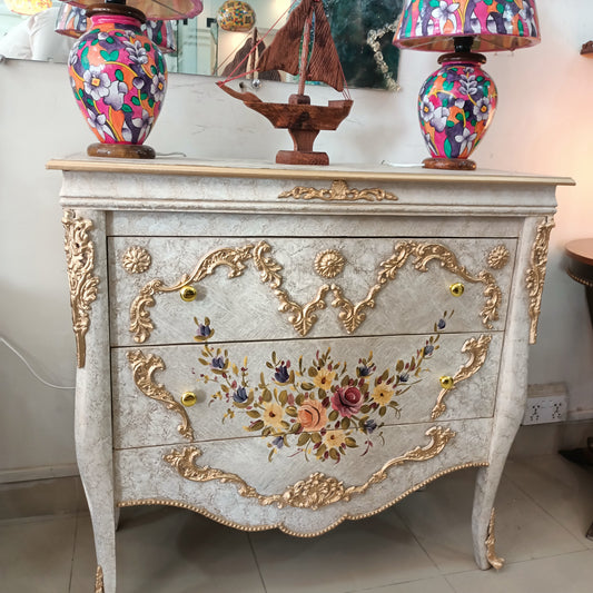 Chester Hand Painted 3 Feet White Chalk Finished