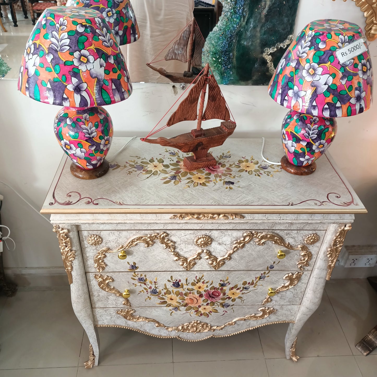 Chester Hand Painted 3 Feet White Chalk Finished