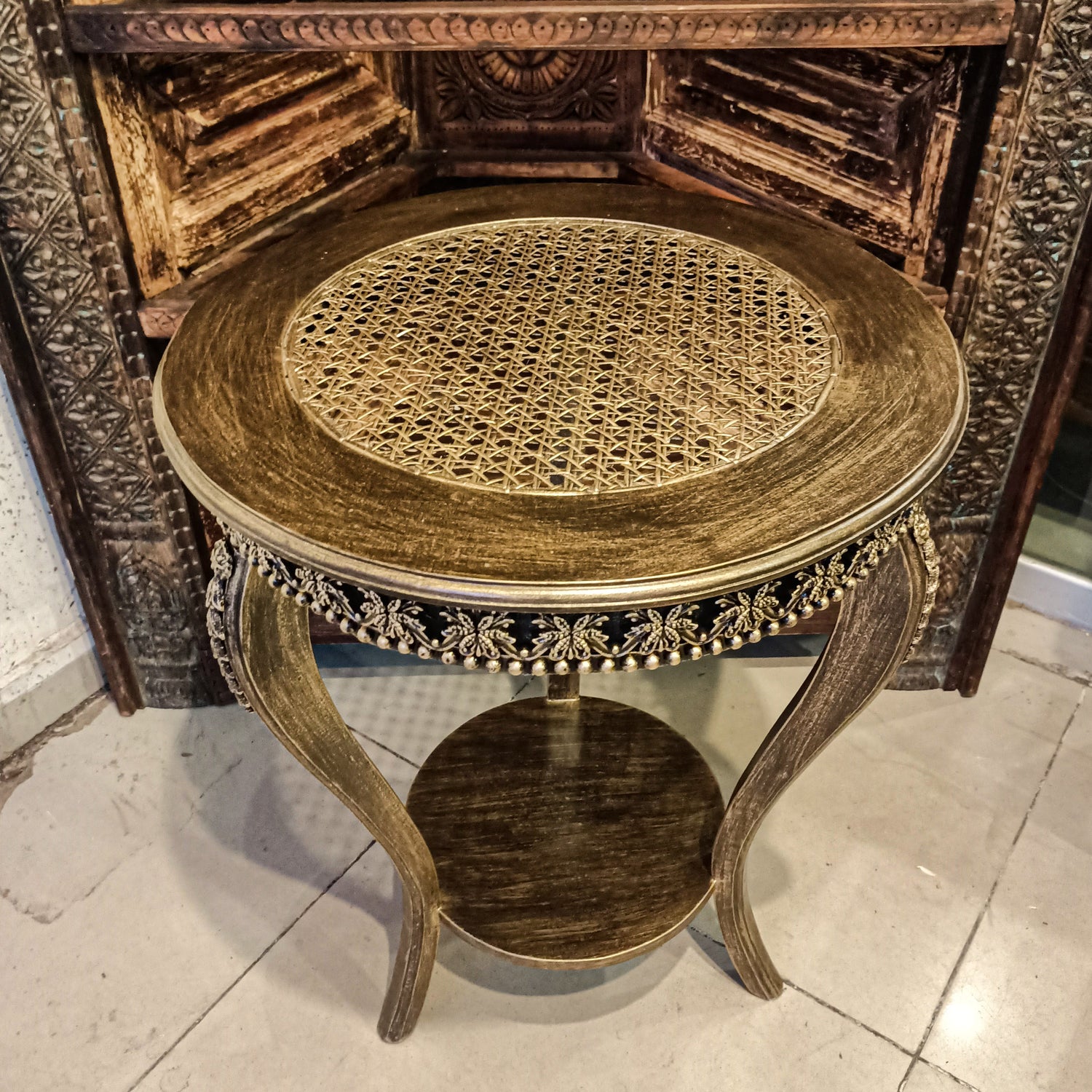 Corner / Center Tables
