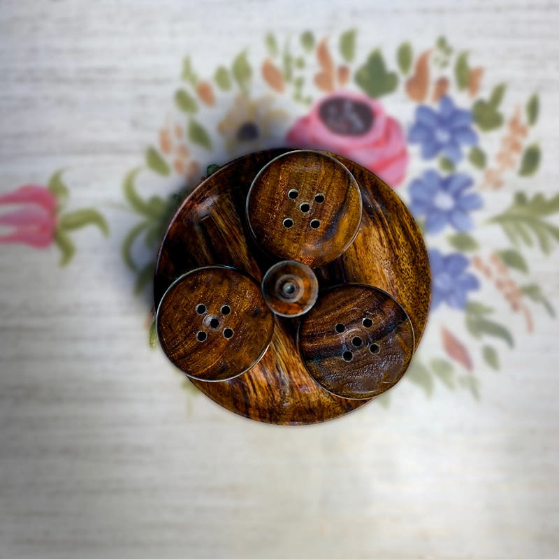 Salt and Pepper Set, Sheesham wood, detail shot