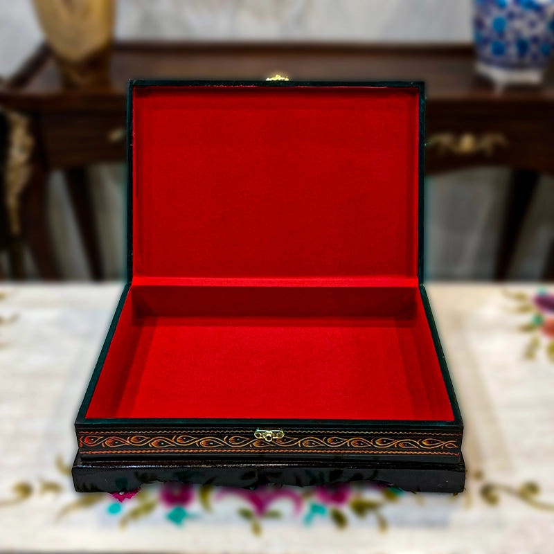 Quran Box with Rail Stand and 99 Names of Allah, Black and Red, detail shot