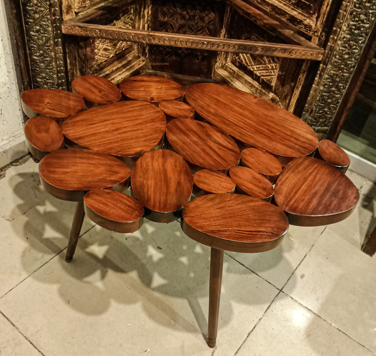 Bubble Center Table, Solid Wood, top view