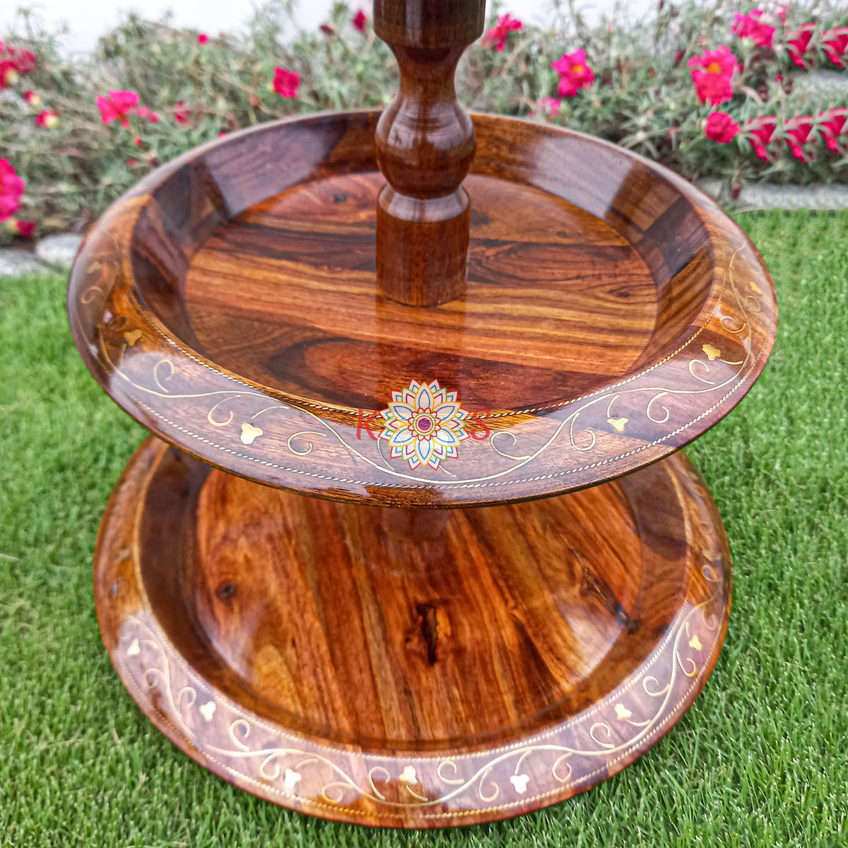 3-Tier Dessert Serving Stand, Sheesham Wood, detail shot