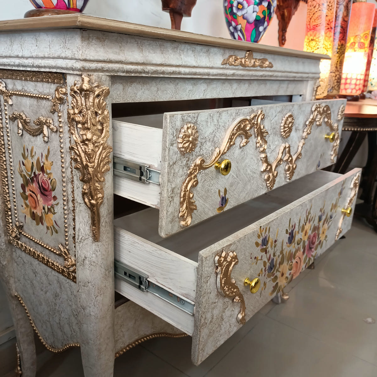 cheaster-table
