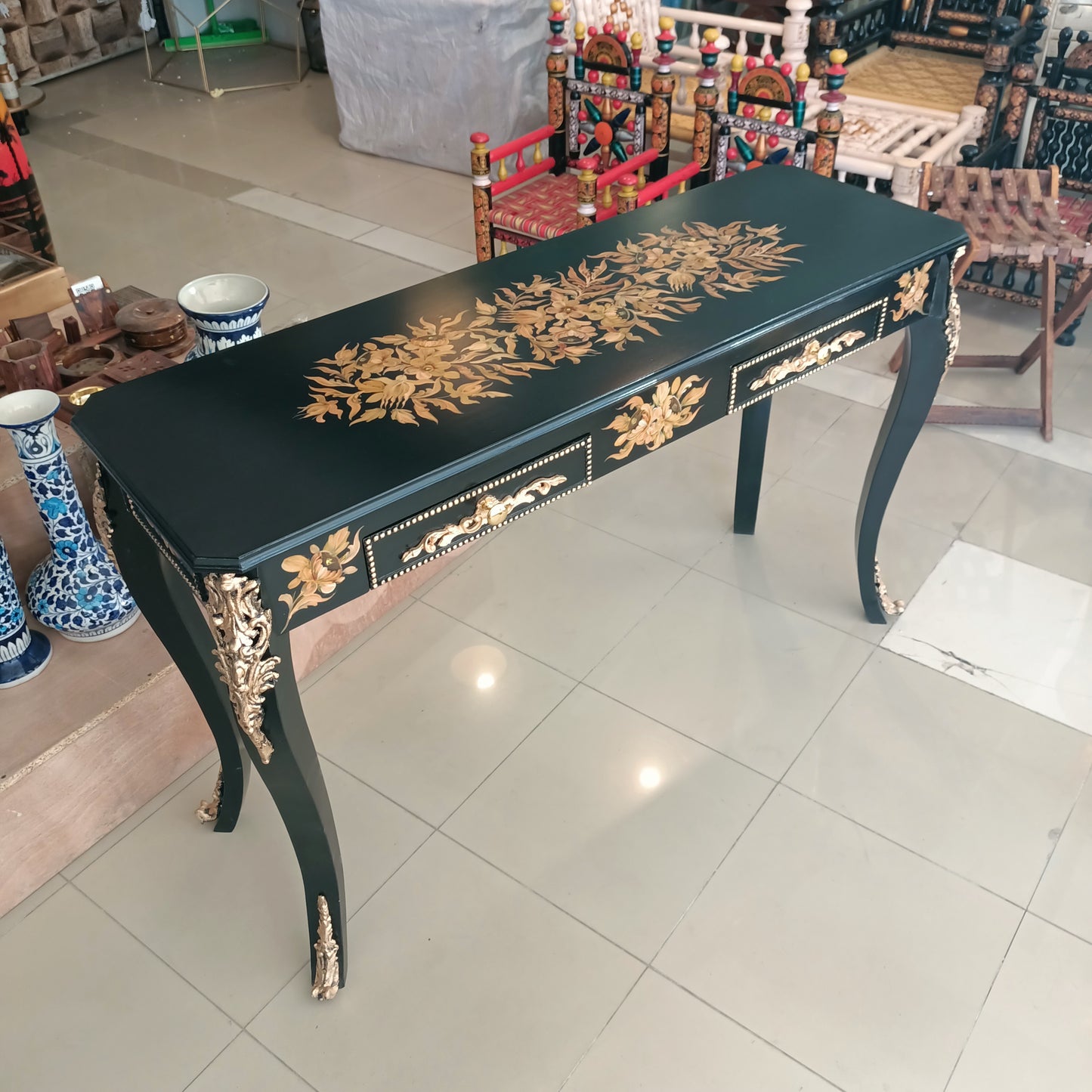 Console Hand Painted 4 Feet Black