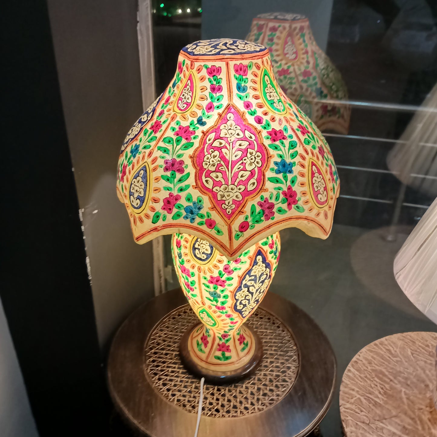 Shade Lamp 28"