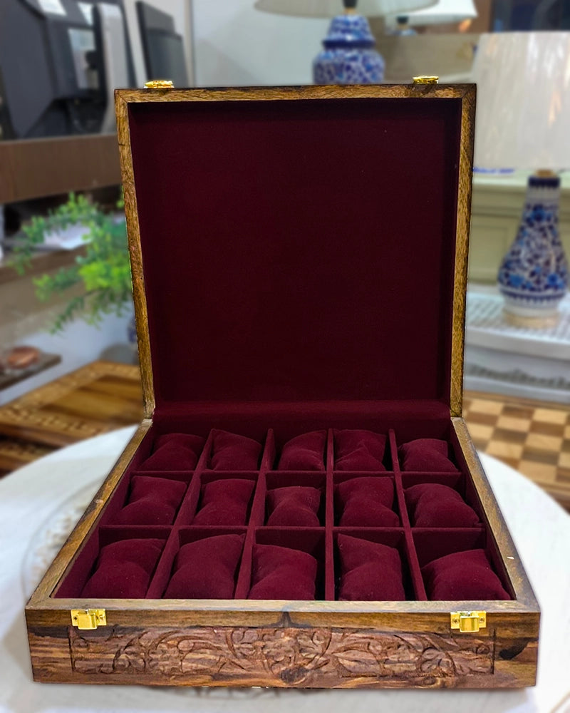 Watch box for 15 Watches