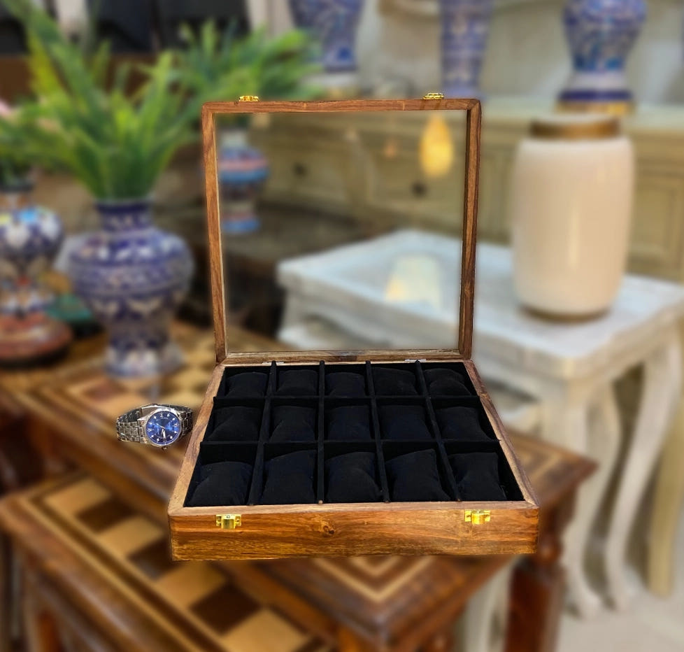 Watch Box for 15 Watches with Original Glass Lid, detail shot