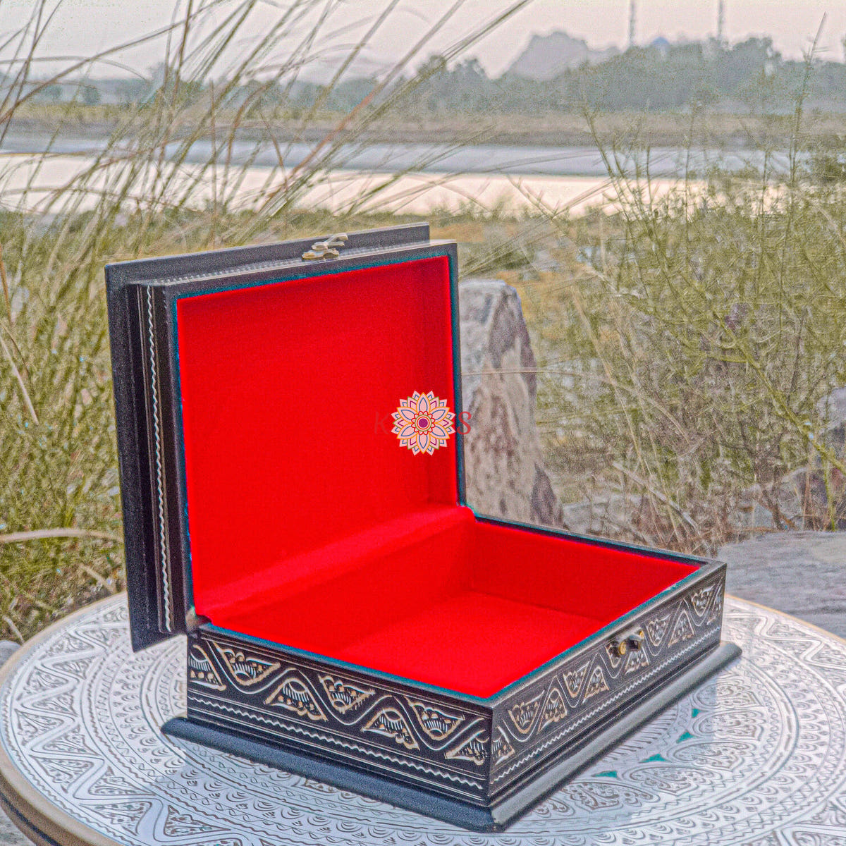 Black and Gold Naqashi Jewelry Box, Sheesham Wood, open view