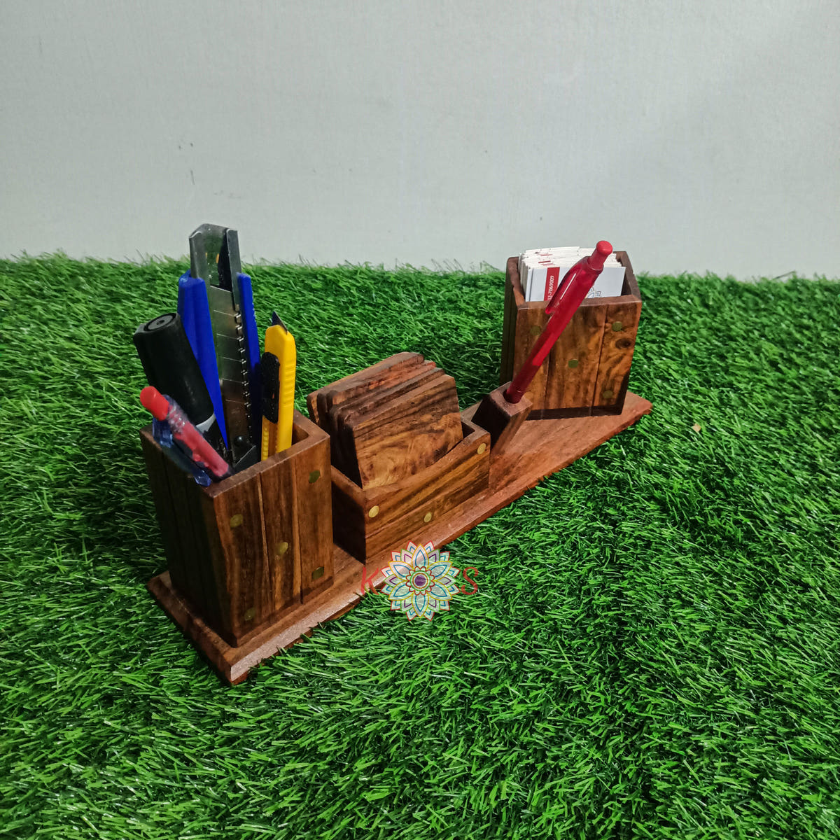 wooden-table-organizer